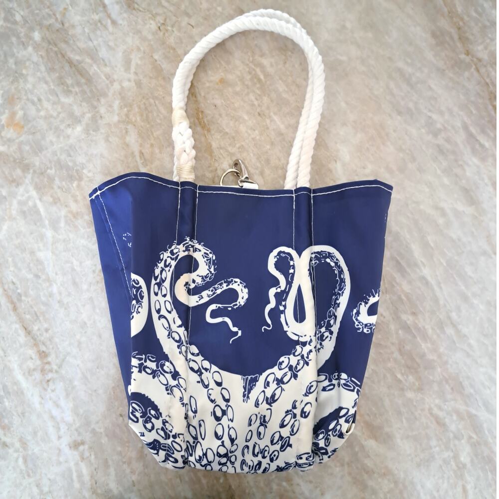 SEA BAGS Maine White on Navy Octopus Handbag Tote Sail Cloth Coastal Beachy - Picture 3 of 9